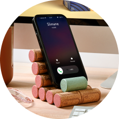 Support de téléphone en liège